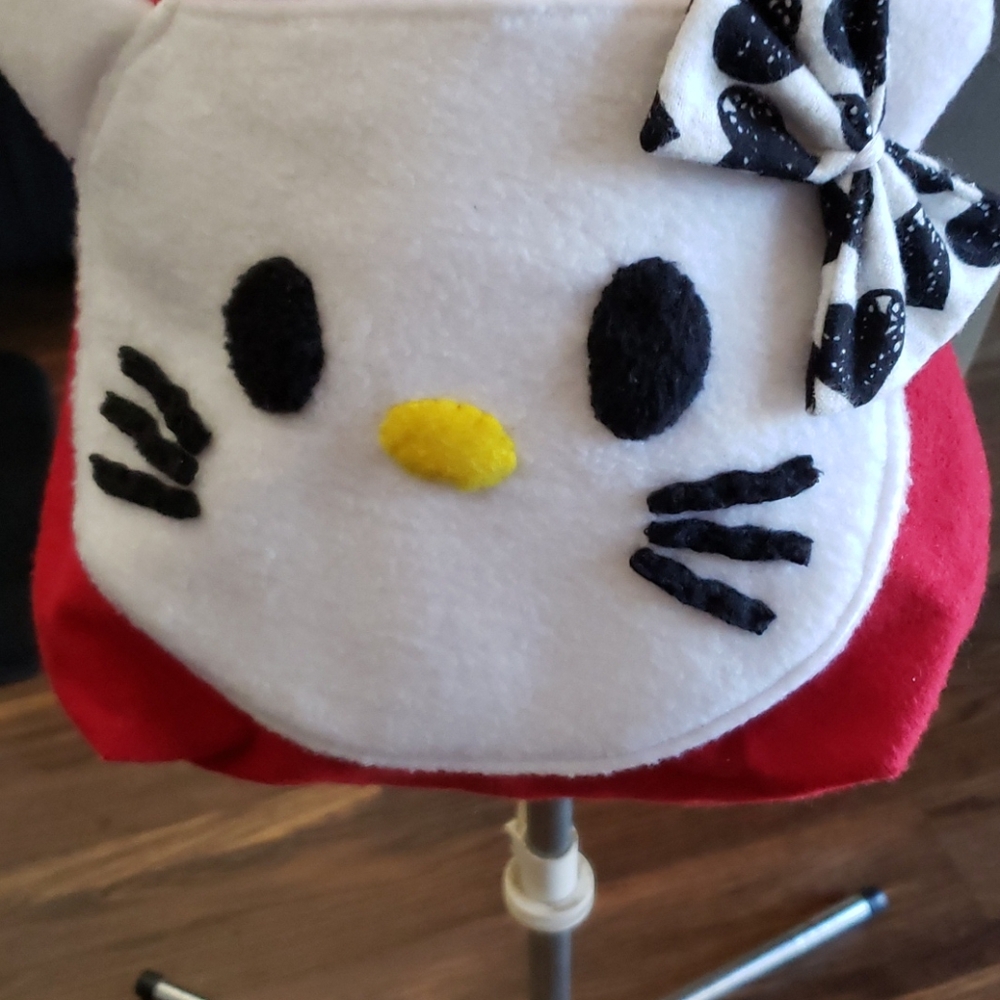 Hello Kitty Fanny Pack. - Picture 3 of 5